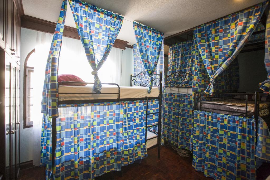 Wacky Fun Party Hostel Bangkok Chambre photo