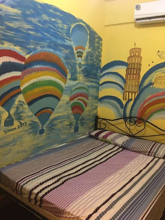 Wacky Fun Party Hostel Bangkok Extérieur photo